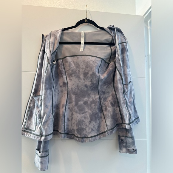 Lululemon Hooded Define Jacket Marble Gray Athleisure Workout | Size 6 - Picture 9 of 14